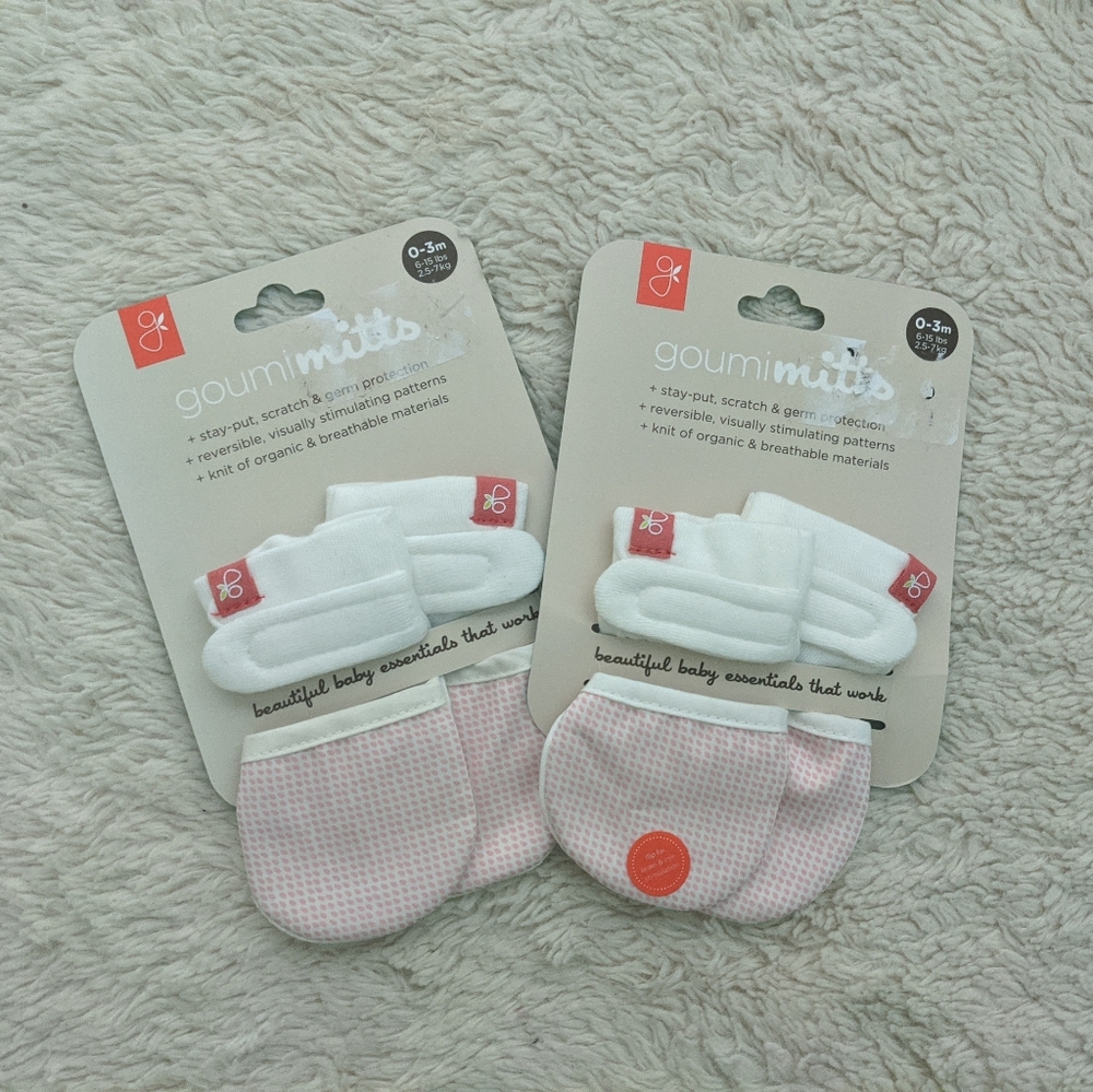 2 pair Goumikids Baby Mittens NWT

Organic